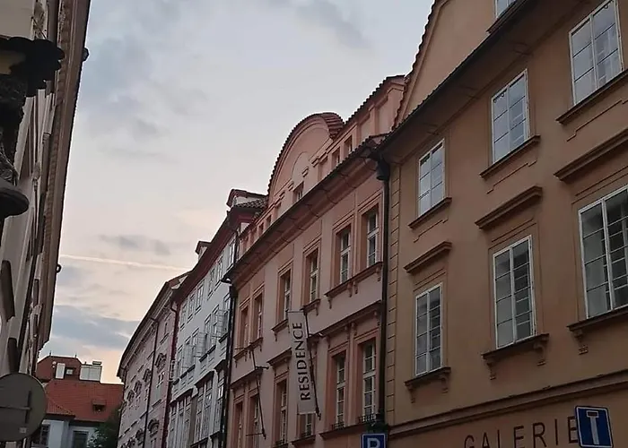 2 Min Center Just In, Old Town Walk Private B Apartman