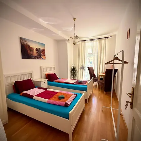 Δωμάτια σε οικογενειακή κατοικία 2 Min Center Just In, Old Town Walk Private B *