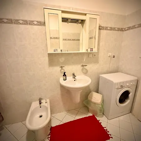 Habitación en casa particular 2 Min Center Just In, Old Town Walk Private B