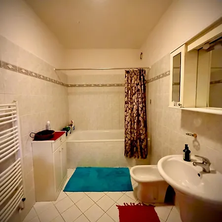 Habitación en casa particular 2 Min Center Just In, Old Town Walk Private B