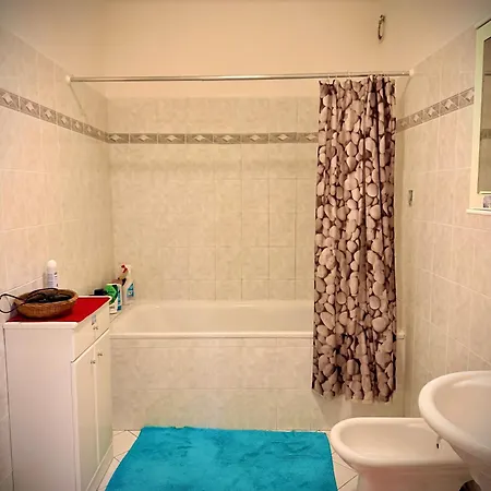 2 Min Center Just In, Old Town Walk Private B *
